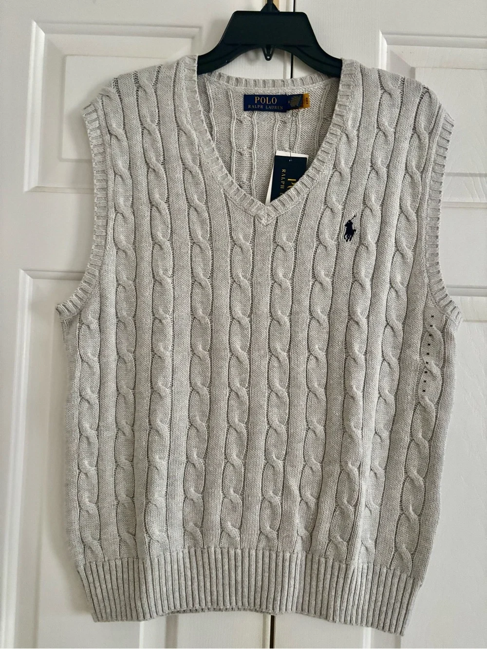 NWT Polo Ralph Lauren Men’s Light Gray Cable Knit V-Neck Sweater Vest Size M
